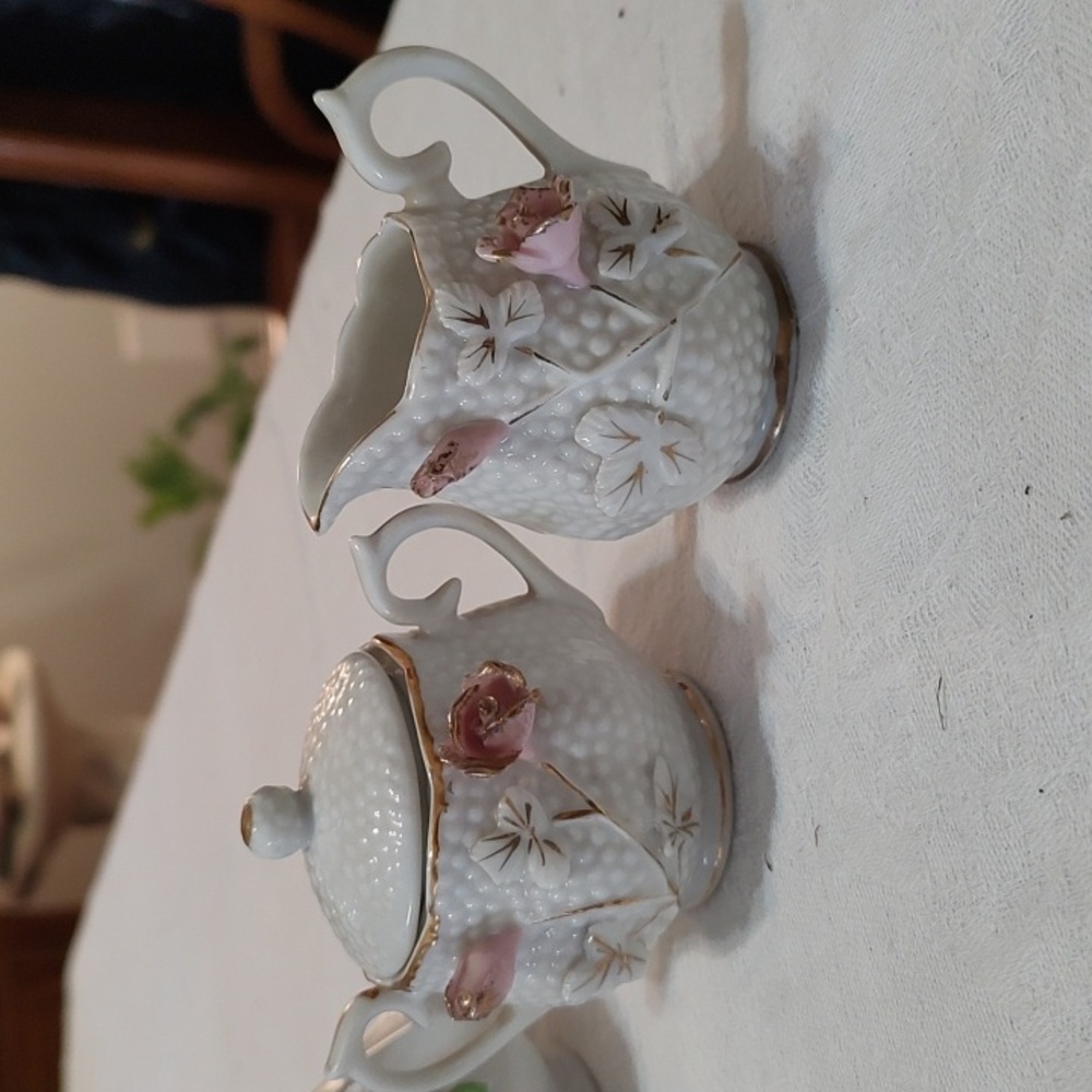 Miniature 3D Pink Rose Floral Pitcher / Creamer And Sugar Bowl With Lid Set, 2.5